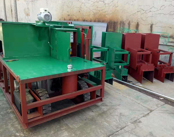 全自動路肩子滑模機,路肩成型機